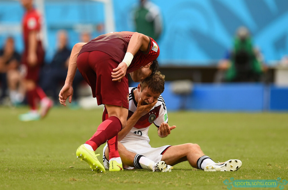 巴黎力克葡萄牙，穆勒扛起全队