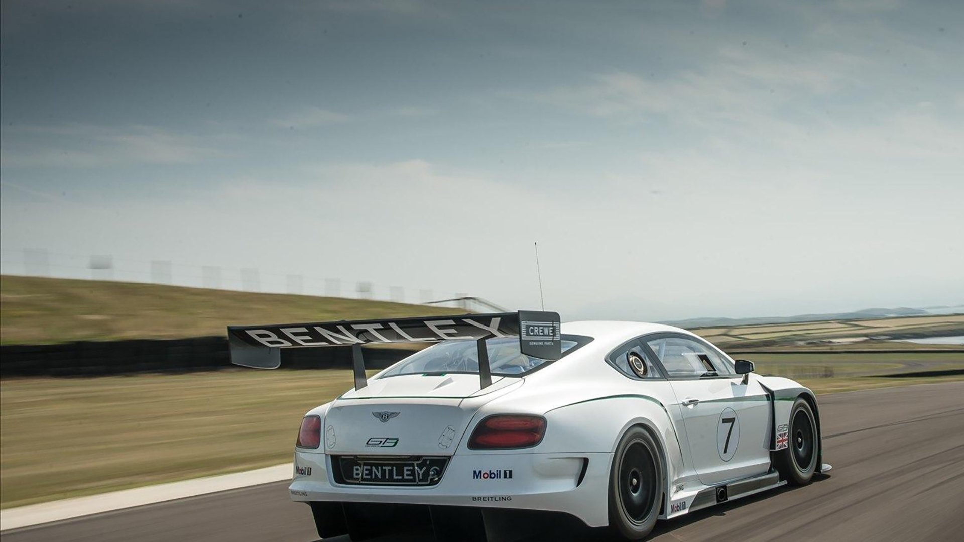 跨时空决战,杰伦格林主宰比赛走向,广东队一波带走老鹰